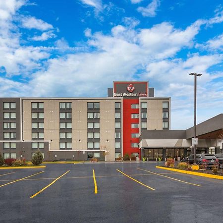 Best Western Plus Toronto North York Hotel & Suites Exterior photo